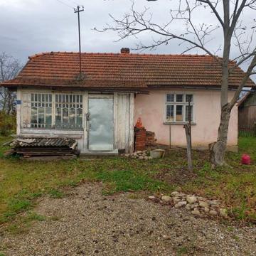 Житловий будинок в селі Годи -Добровідка