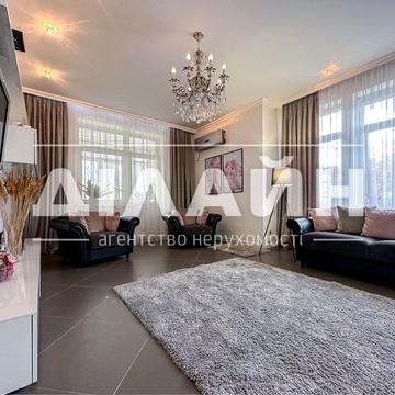 Просторная 100 м квартира в ЖК Ренесанс ЖК Ренесанс