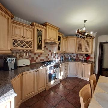 Степана Бандери просп., 70
