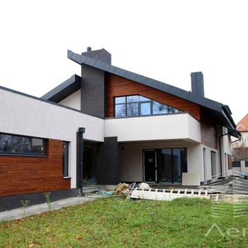 Продам дом на Шатиловке 730 кв.м.