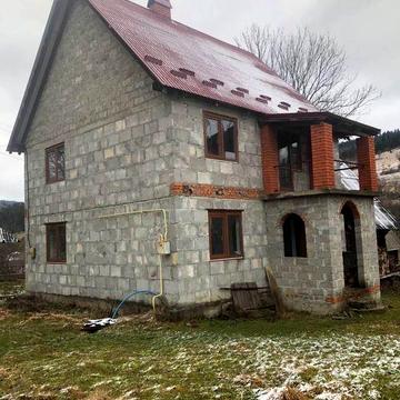 Продаж приватного будинку в карпатах