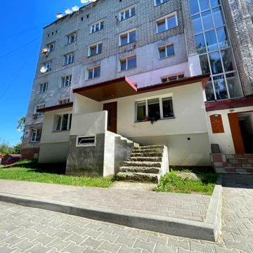 Продам 3 кімнатну квартиру 77.3 кв.м. м. Новояворівськ!