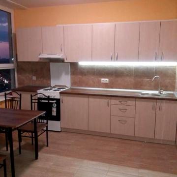 Продам видовий 5-кімнатний дворівневий пентхаус на метро Чернігівська