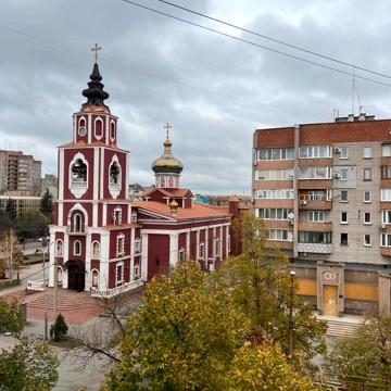 Церковна вул. (Калініченка), 1