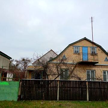 Продається будинок на дві половини у Фастові