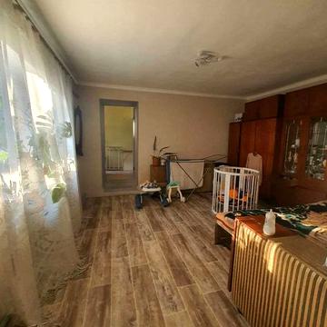 ул. Разумовская, свой палисадник 2-х комнатная квартира 53 кв м ВП