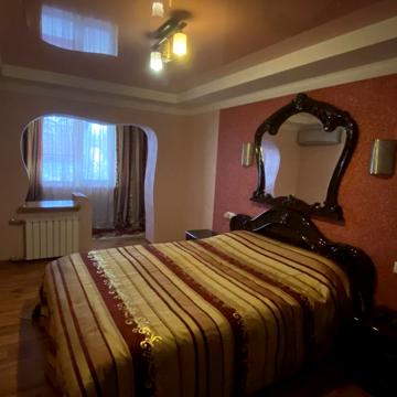 Продаж трикімнатної квартири Шевченківський район