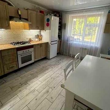 Пропонується 2 кімнатна квартира на Озерній! Новобудова з ремонтом!