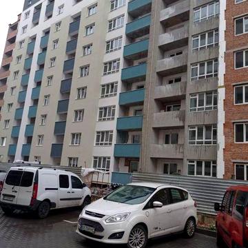 Продається-однокімнатна квартира в мікрорайоні Озерна