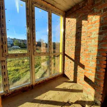 Продаж 1 кім.сирої квартири Петрики