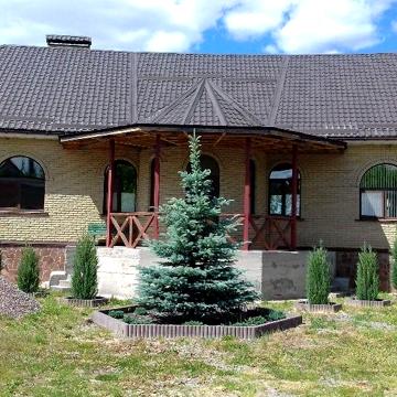 Дом под Киевом на квартиру (офис) в Киеве или квартиру (дом) в Крыму