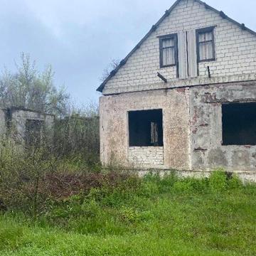 Не добудований дім