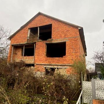 Продається будинок на 50сотках