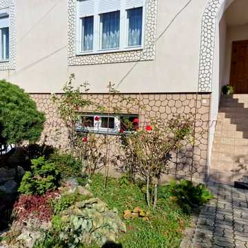 Минайська вул., код195