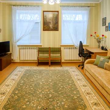 Незламна вул. (Ватутіна), 16