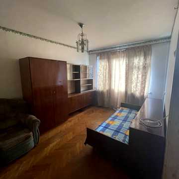 Миколи Василенка вул., 8