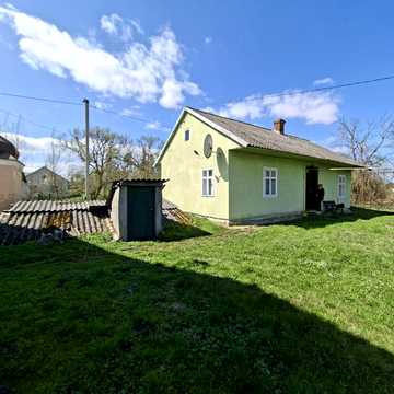 Щирецька, 48