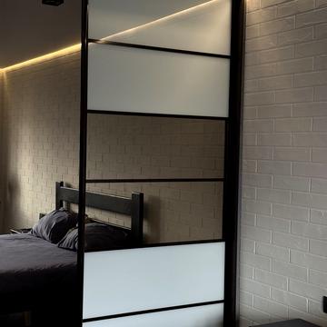 Центральний просп. (Лермонтова), 3