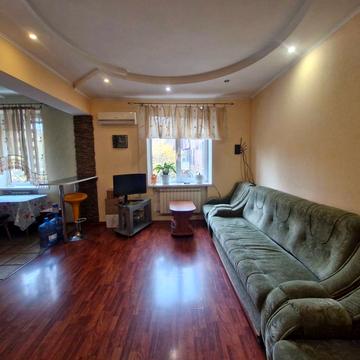 Університетський просп. (Гагаріна), 51