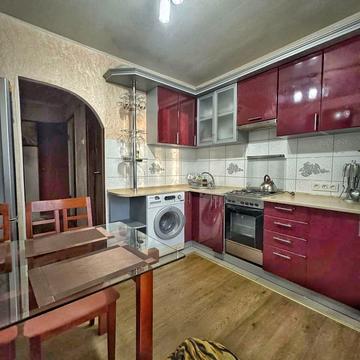 Приозерна вул., 21