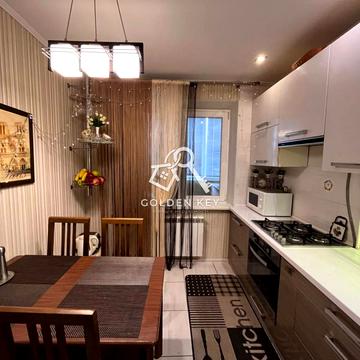 Івана Авраменка вул. (Корнійчука), 1