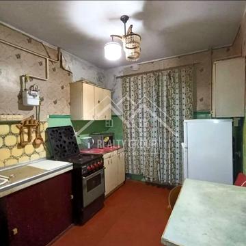 Вечірній бульв., 10