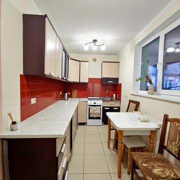 Короленка вул., 133