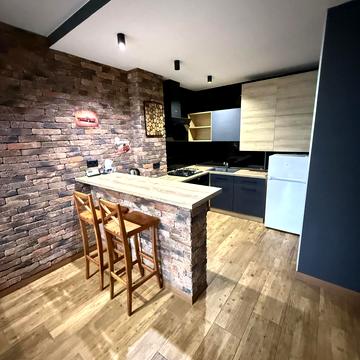 Панаса Мирного вул., 16/1