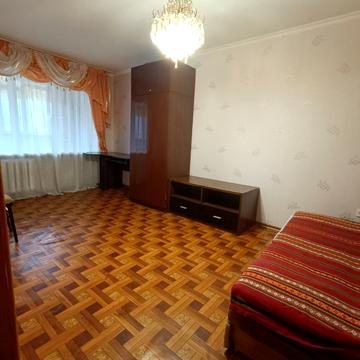 Молодіжна вул., 5