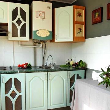 Заводська вул., 18