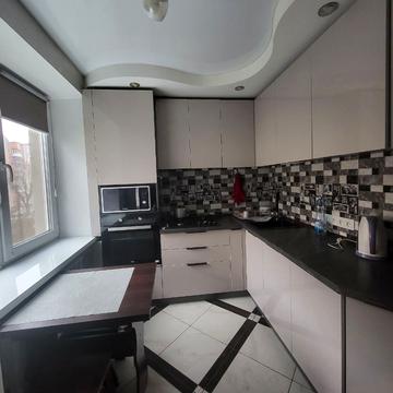 Перемоги вул., 6/1