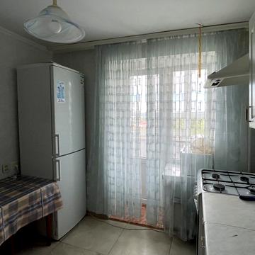 Довженка вул., 10/1