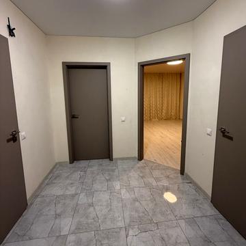 Озерна вул., 4