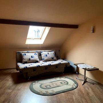 Гулака-Артемовського вул., 7