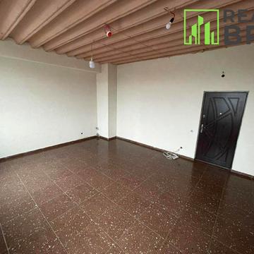 Проскурівська вул., 1