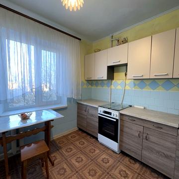 Романа Шухевича вул., 14