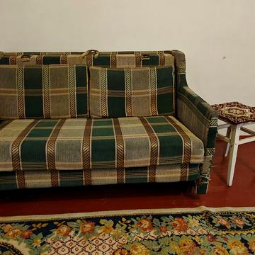 Володимирівська, 9