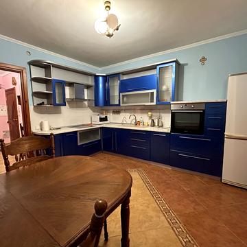 Зодчих вул., 16