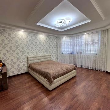 Будівельників вул., 5/2