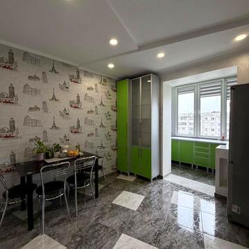 Володимира Івасюка вул., (Будинок)