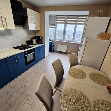 Левка Лукяненка вул. (Ватутіна), 137-Б