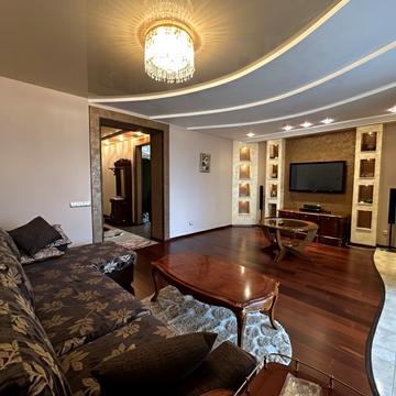 Короля Данила вул., 17а