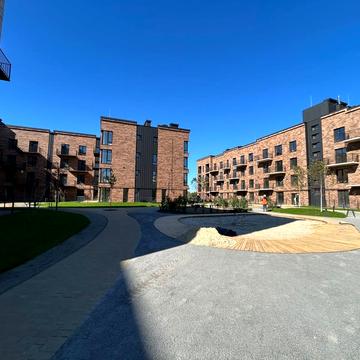 24 Серпня вул., (Будинок 5)