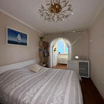 Захисників України вул. (1-го Травня), 5