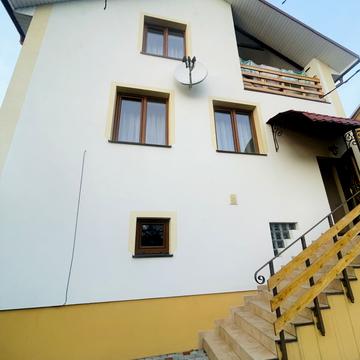 центральна