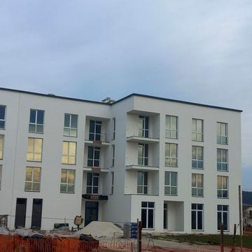 Львівська вул., 4