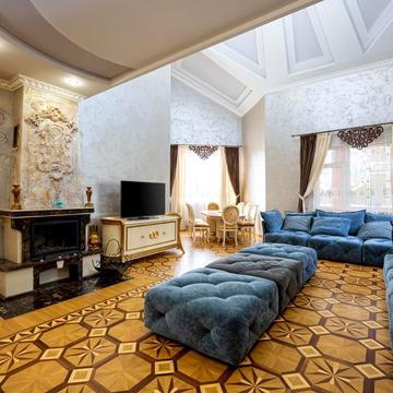 Наварійська вул., 25