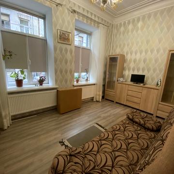 Набережно-Хрещатицька вул., 7А