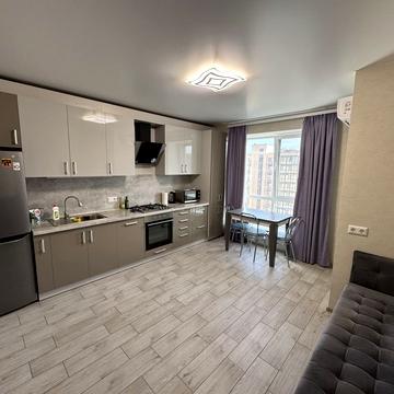 Набережна Перемоги вул., 44м