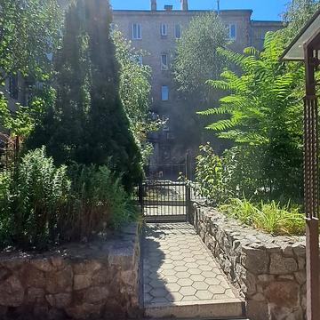 Дмитра Яворницького просп. (Карла Маркса), 40